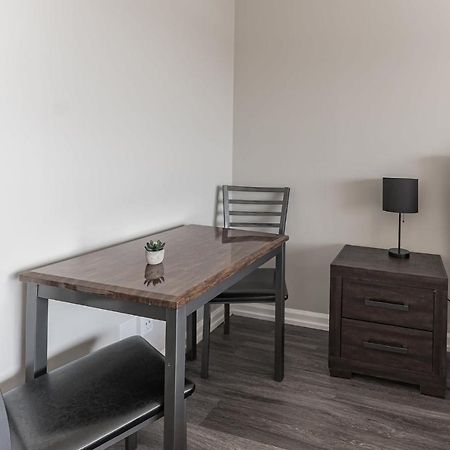 Bargain Downtown Memphis Apartment W Amenities المظهر الخارجي الصورة