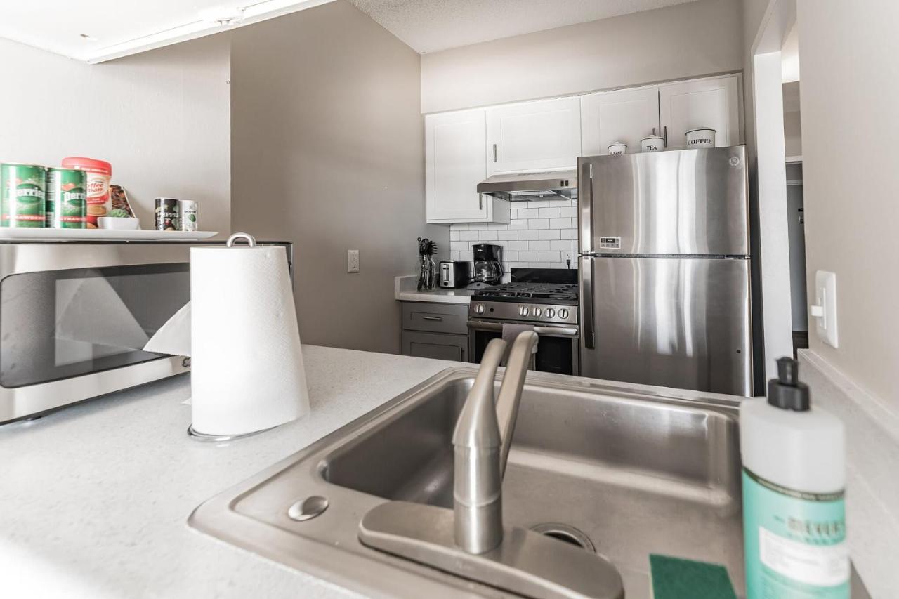 Bargain Downtown Memphis Apartment W Amenities المظهر الخارجي الصورة